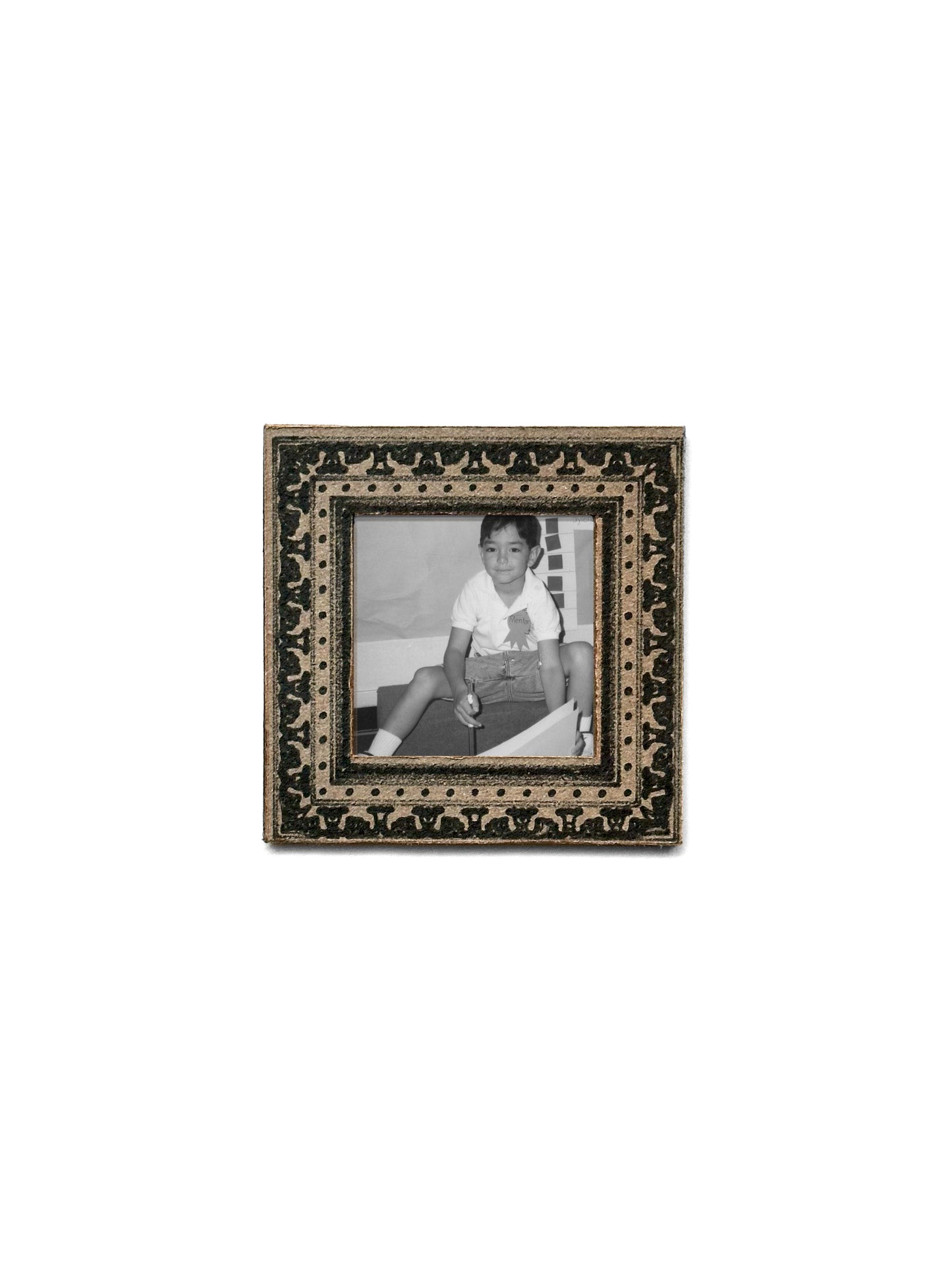 Tulip 2 x 2 Gallery Magnet Frame